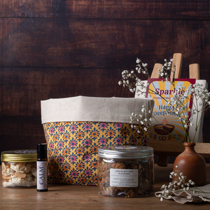 The Warmth & Sparkle Hamper